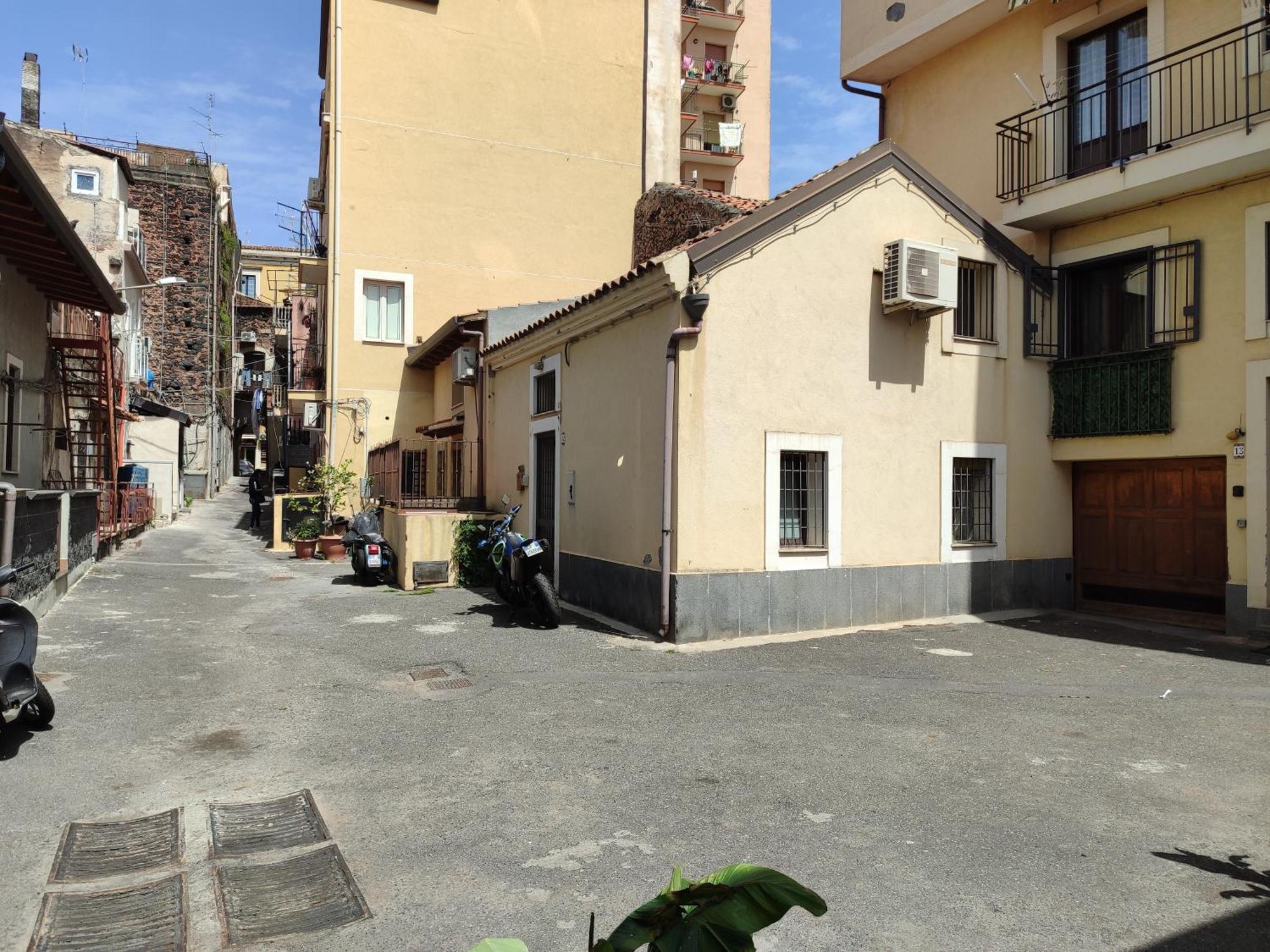 Le Case Del Cortile คาตาเนีย ภายนอก รูปภาพ