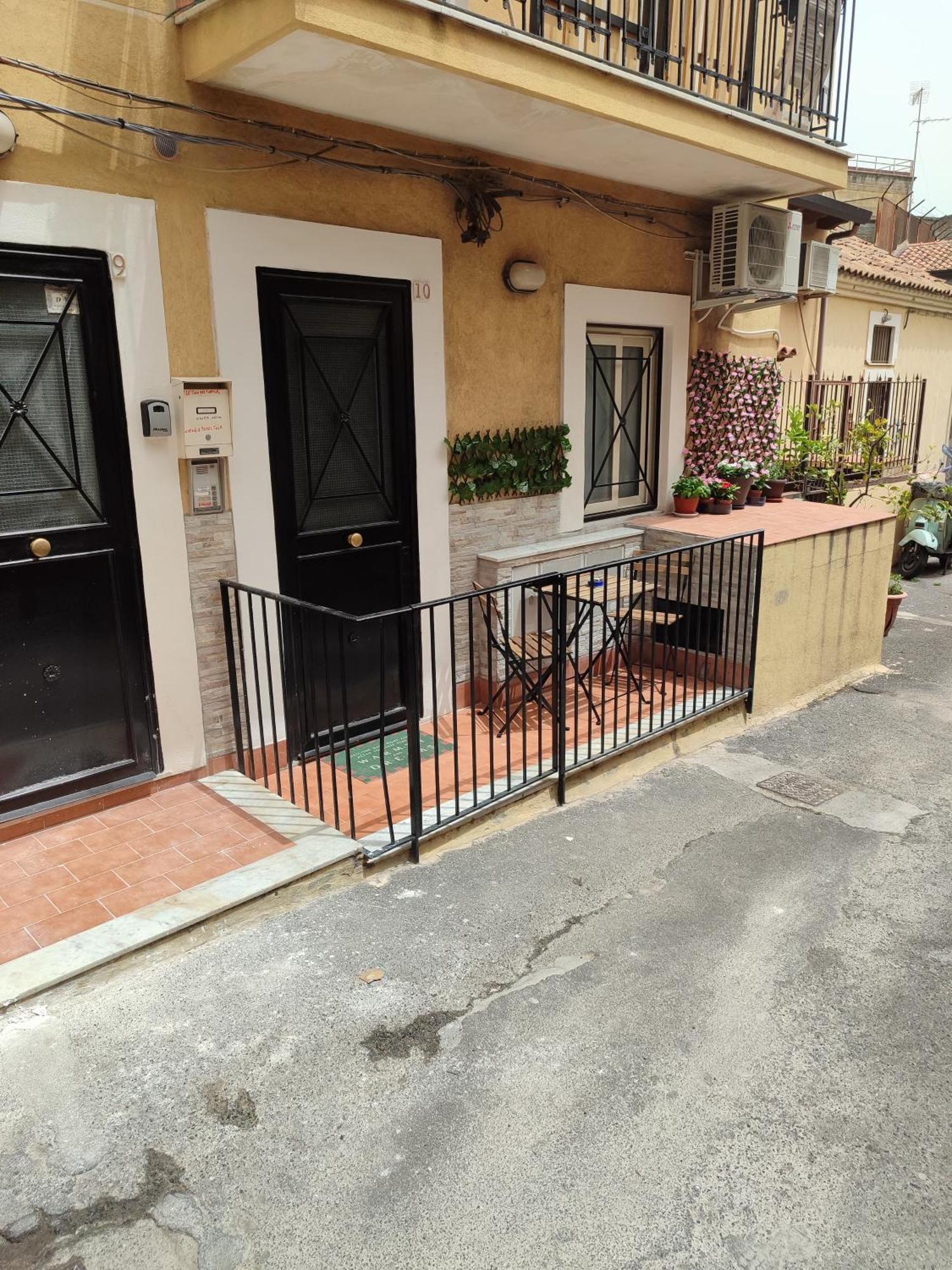 Le Case Del Cortile คาตาเนีย ภายนอก รูปภาพ